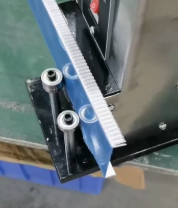 Edge Forming Machine For Ceramic Band Heater Capable Of Rolling Wider Steel Strips